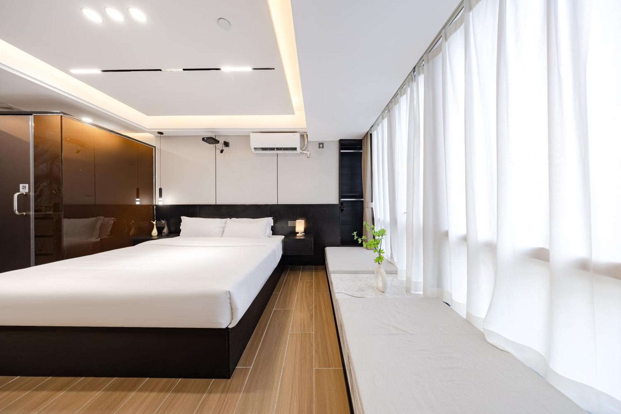 Yu Manju High-Floor Huge-Screen Audiovisual Hotel-Guangzhou Tower Zhujiang New Town Sports West Road Branch Ngoại thất bức ảnh