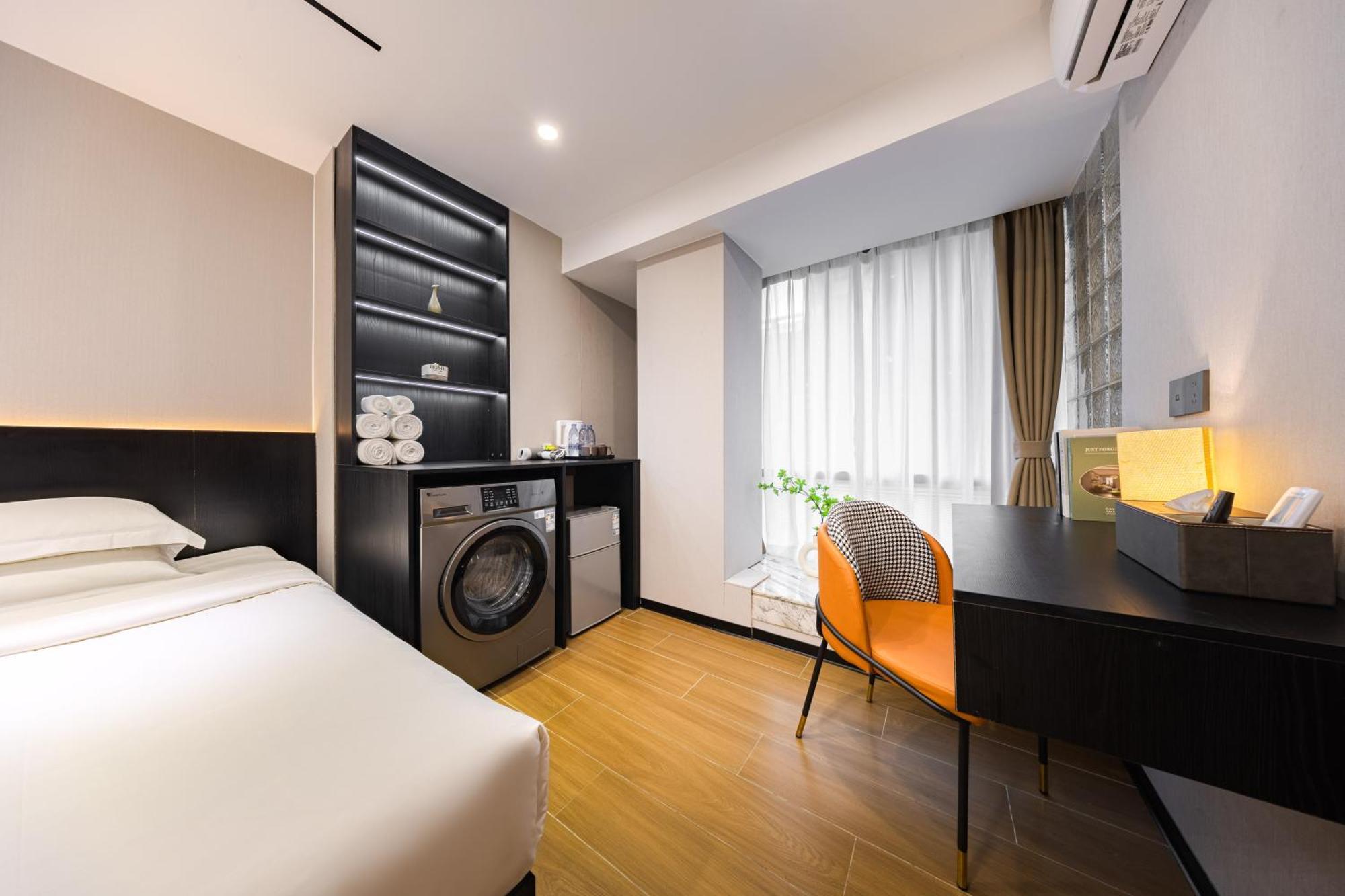 Yu Manju High-Floor Huge-Screen Audiovisual Hotel-Guangzhou Tower Zhujiang New Town Sports West Road Branch Ngoại thất bức ảnh