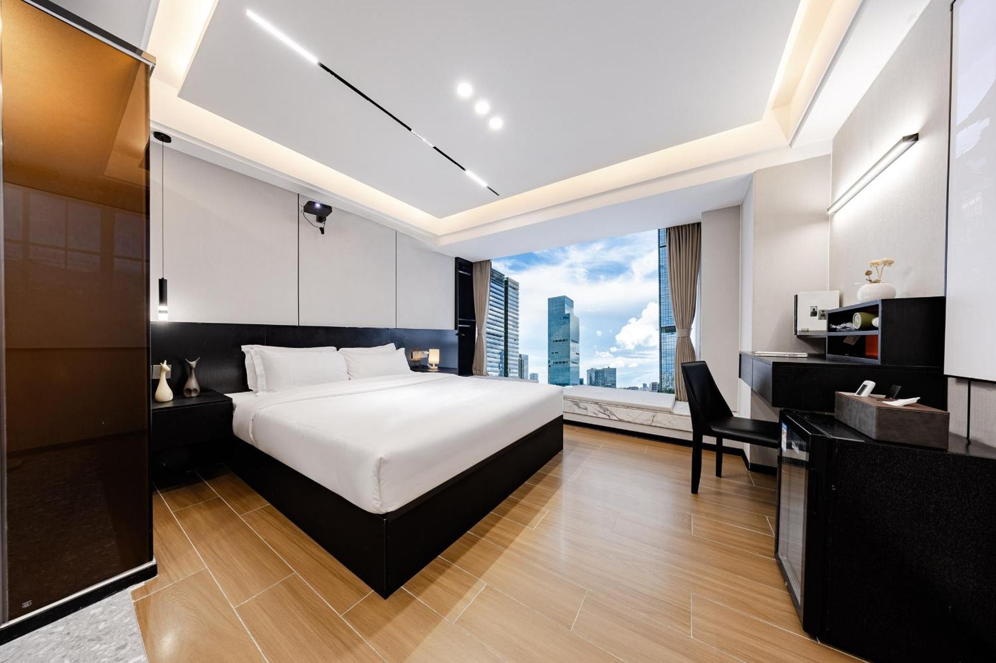 Yu Manju High-Floor Huge-Screen Audiovisual Hotel-Guangzhou Tower Zhujiang New Town Sports West Road Branch Ngoại thất bức ảnh